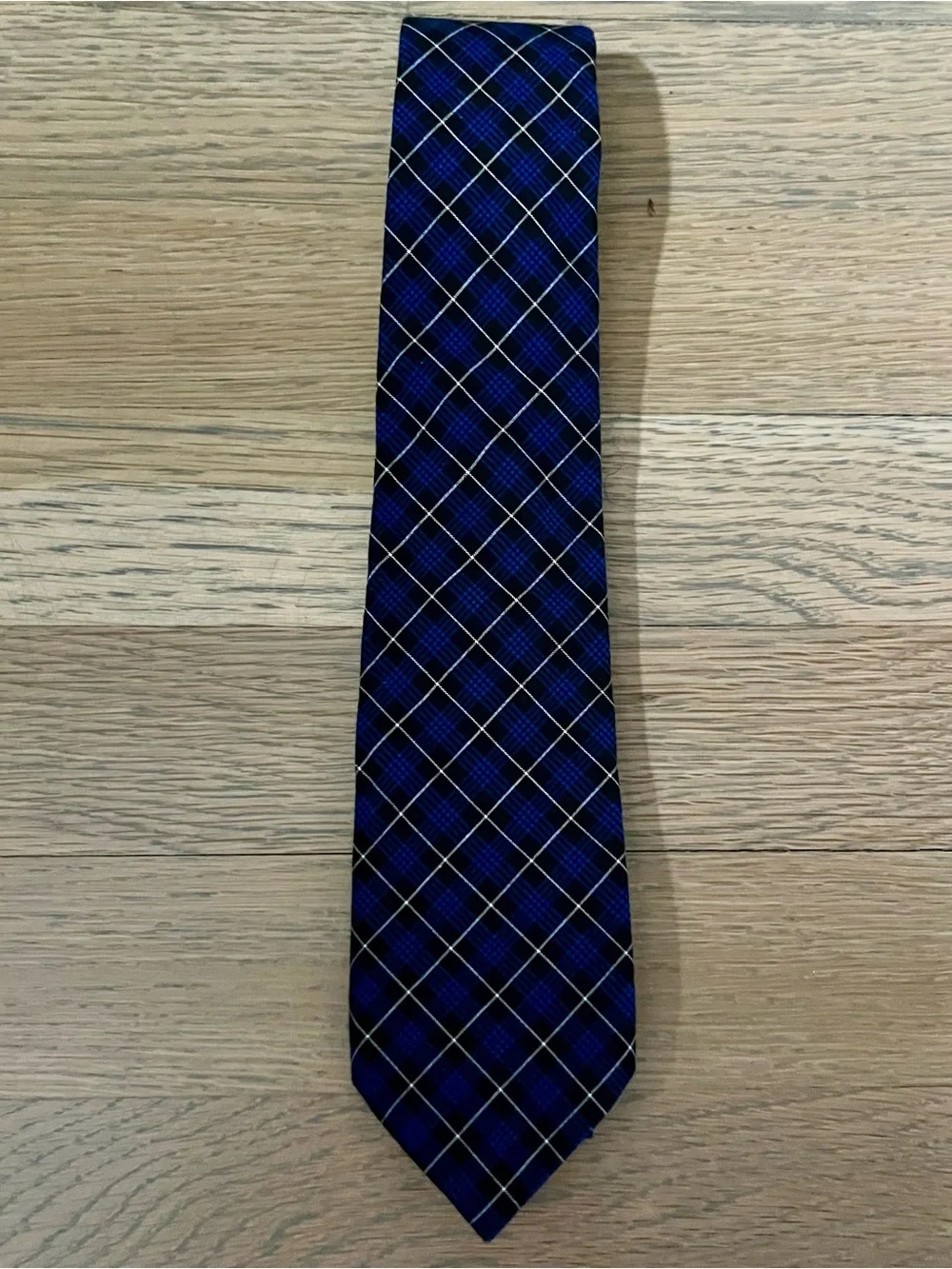 The Children’s Place Boys Plaid Poplin Tie. Color: DEEP SPACE. Size: 8-14.